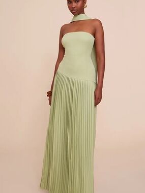 white bandeau binded cup detail ruched bodycon dress GUEST OF HONOR BODYCON MAXI DRESS IN PINK – AKIRA main image 0